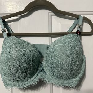 Victoria’s Secret Very Sexy collection unlined bra. 36DD teal. Never worn.